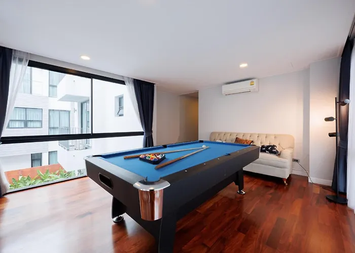 Villa 曼谷市中心七卧室独栋豪华泳池别墅 Bangkok